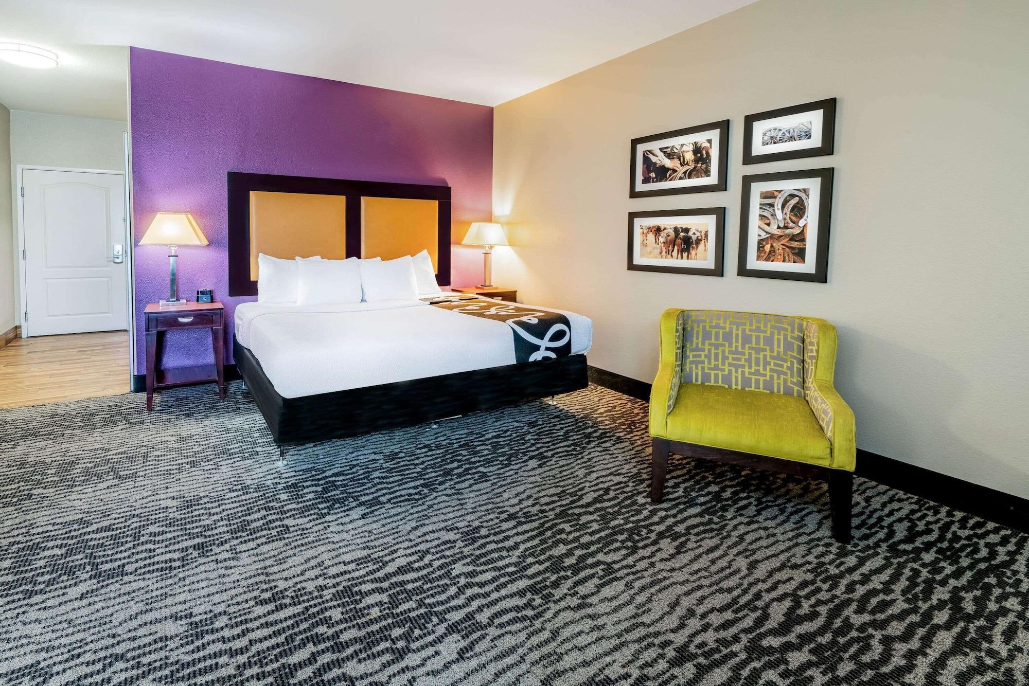 La Quinta By Wyndham Dfw Airport West - Bedford Hotel Bagian luar foto