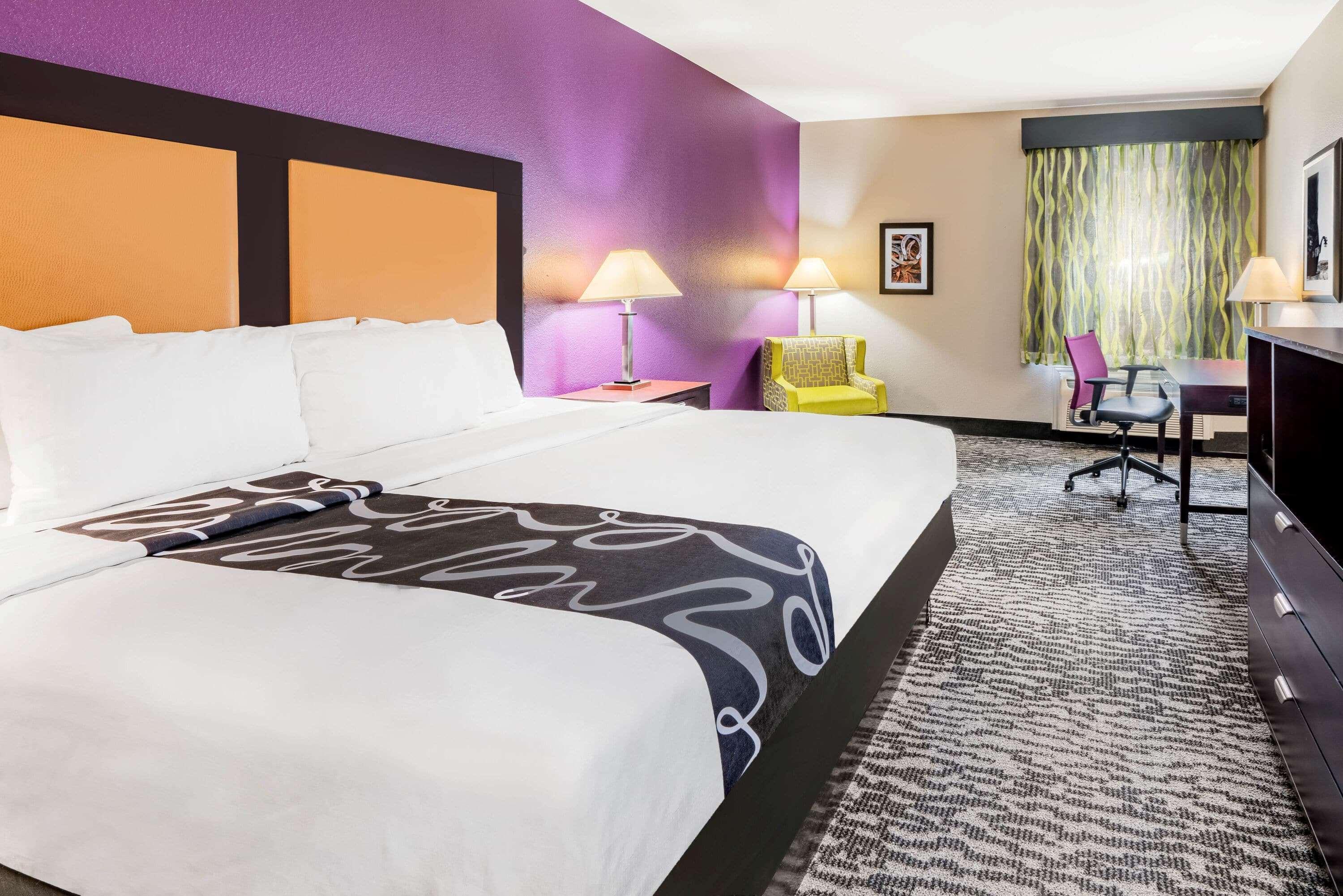 La Quinta By Wyndham Dfw Airport West - Bedford Hotel Bagian luar foto